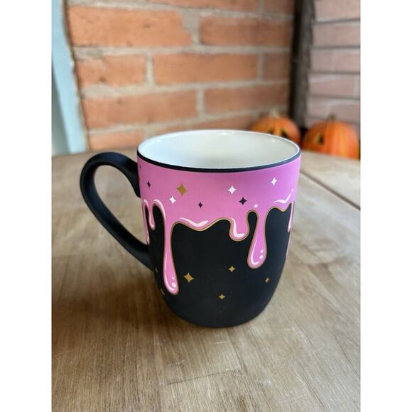 Cobwebs & Cauldrons Viral TikTok Halloween Mug, Black & Hot Pink Sparkle Drip - Picture 2 of 7